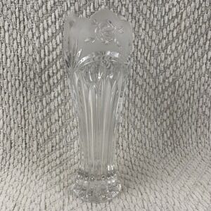 Oneida Flower Vase Southern Garden Cut‎ Lead Crystal Germany 7" Floral Decor Bud